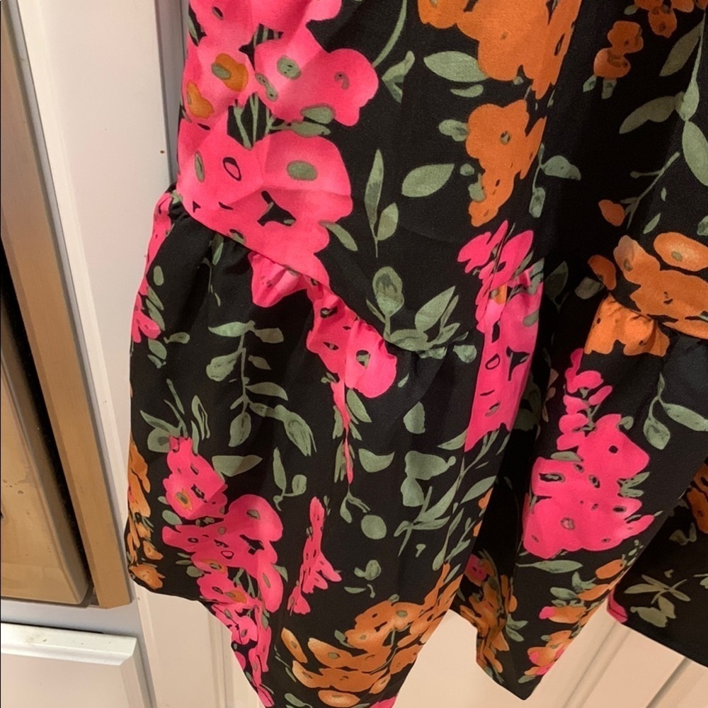 SHEIN Black Floral Dress - Picture 5 of 7